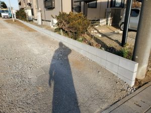 宮代町の造成地に施工した境界ブロック工事