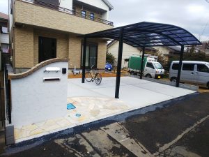 蓮田市 新築外構工事 門柱・アプローチ 蓮田市の新築外構工事|門柱・石貼りアプローチ・カーポートを施工した門まわり