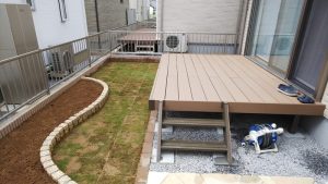上尾市 ウッドデッキ工事 上尾市で施工した庭と階段付きウッドデッキ
